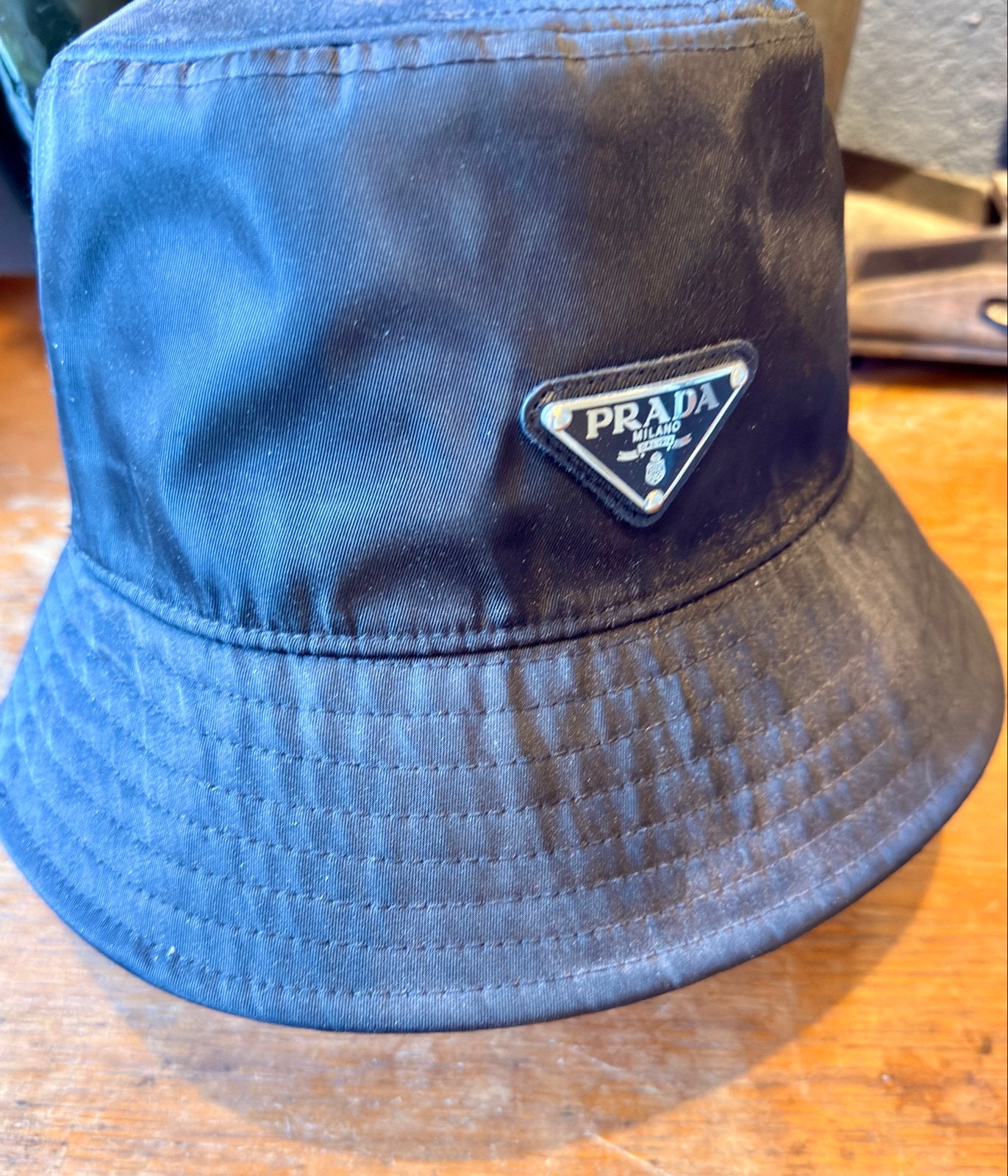 Bucket Prada  #Prada #Bucket #Nieuw, Ophalen of Verzenden, Nieuw, 58 cm (L, 7¼ inch) of meer, Hoed