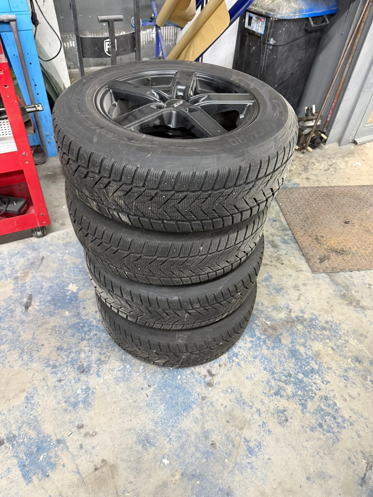Jeep compass velgen 16 inch met winterbanden, Auto-onderdelen, Ophalen, 16 inch, Banden en Velgen, Winterbanden