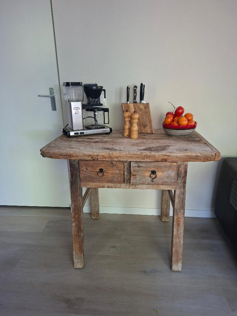Mooi vintage oude tafel stoer sober bijzettafel landelijk, Gebruikt, Ophalen of Verzenden, Landelijk, 75 cm of meer