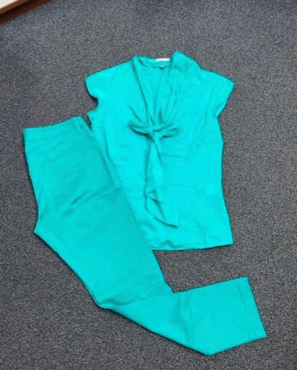 Leuke turquoise set blouse maat 36 + stretch broek maat 38, Ophalen of Verzenden, Zo goed als nieuw, Maat 36 (S), Groen