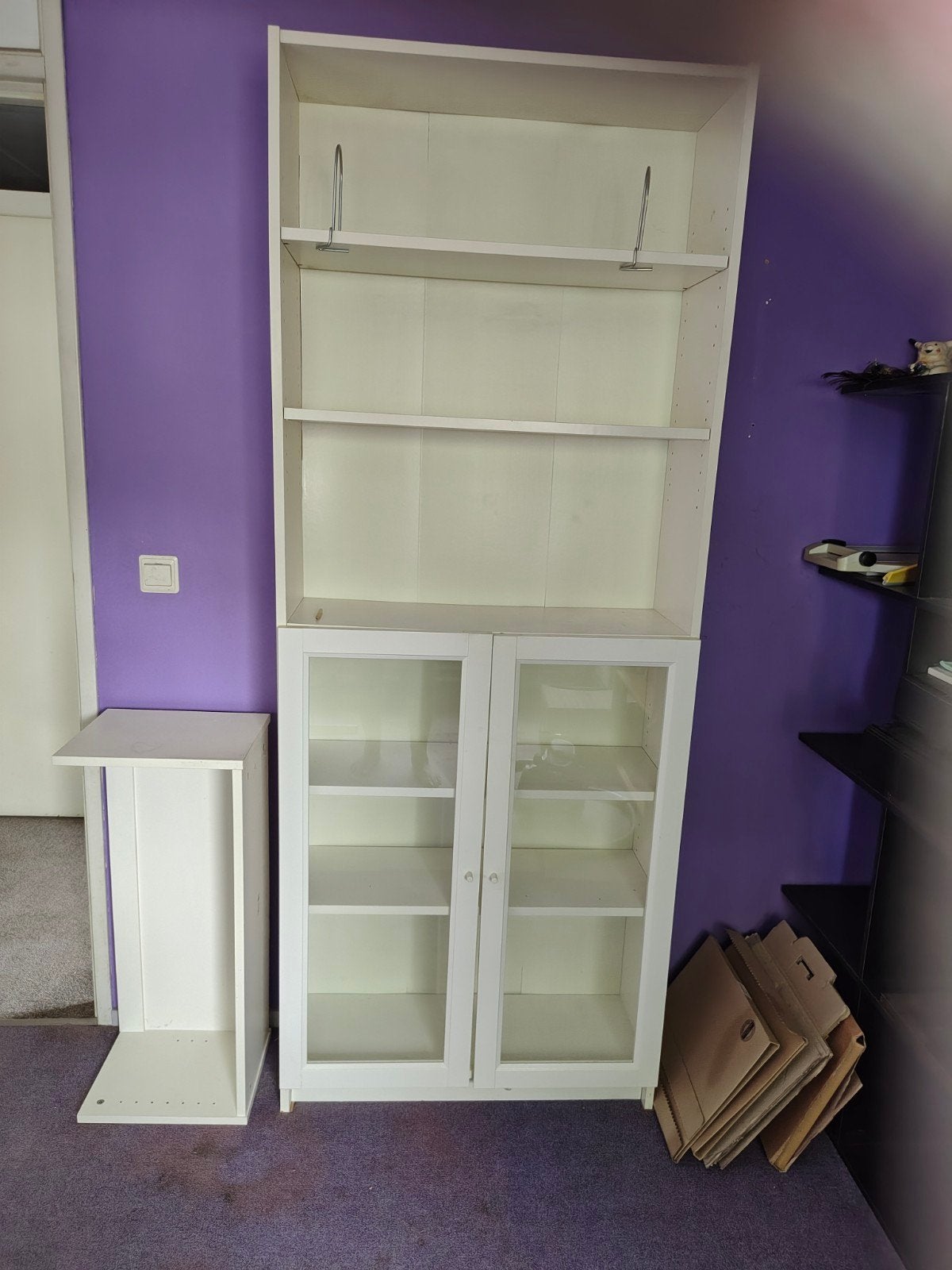Witte boekenkast  Ikea Billymet glazen deuren en open vakken, Ophalen, 50 tot 100 cm, Modern, 25 tot 50 cm