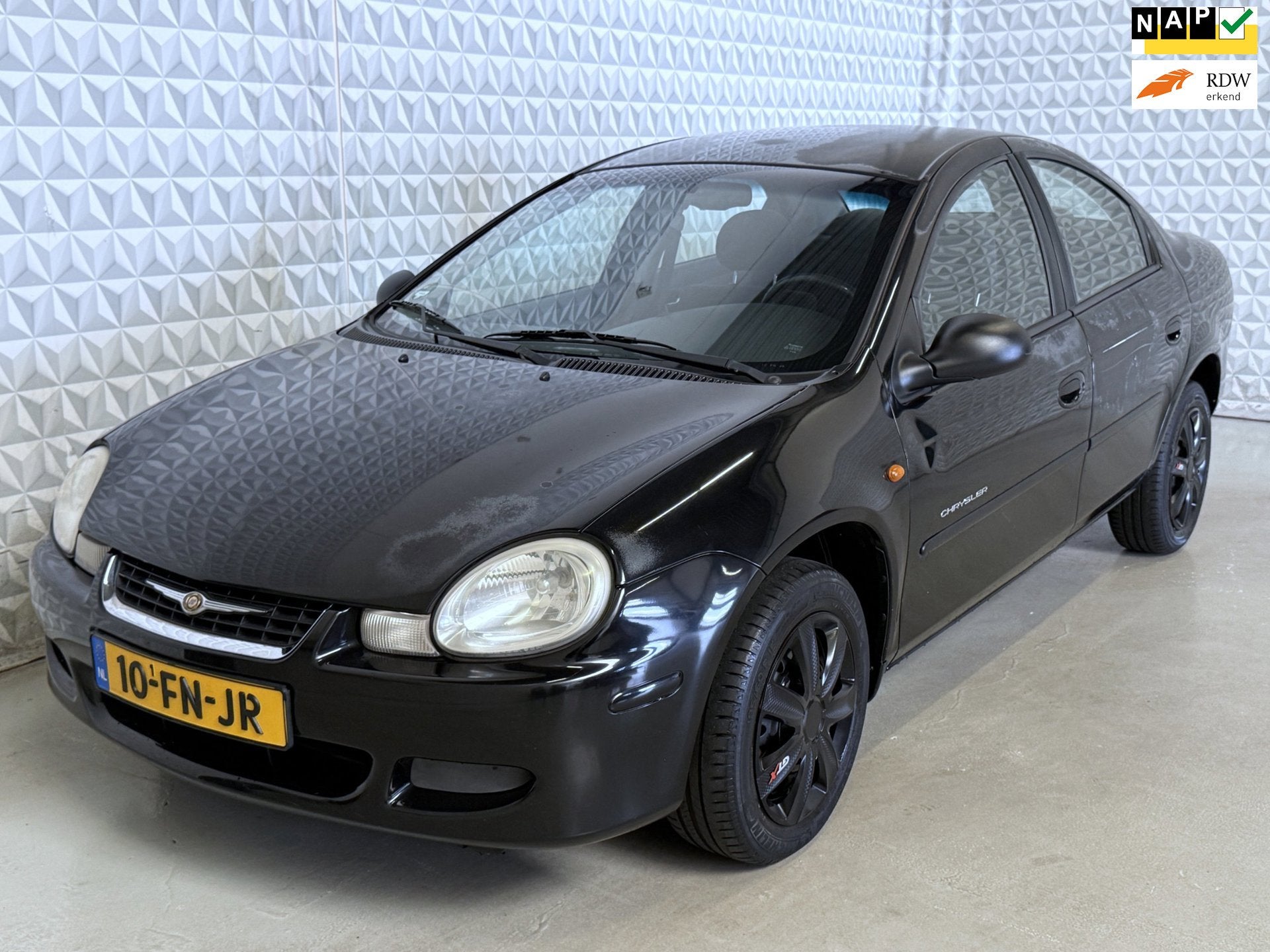 Chrysler Neon 2.0i-16V LE AUTOMAAT / 150.000km (2000), Auto's, 450 kg, Gebruikt, 4 cilinders, Origineel Nederlands