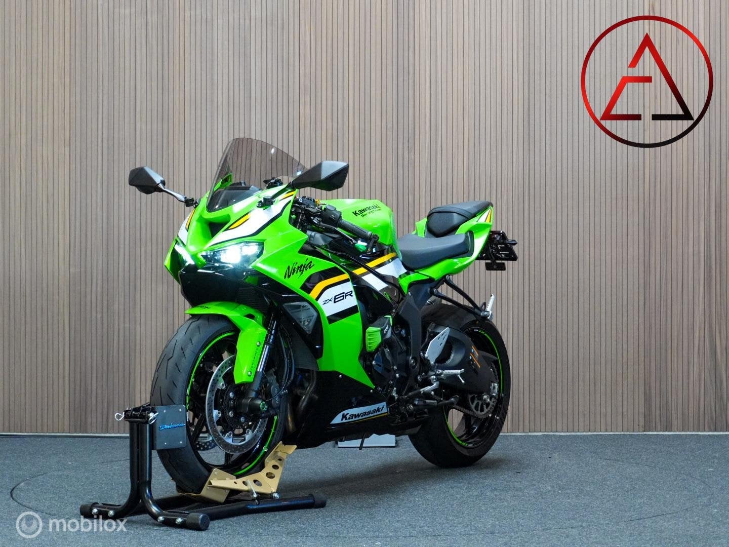 Kawasaki ZX-6R 2025 | Akrapovic Racing Line | 2.004 km, Motoren, Motoren | Kawasaki, 636 cc, Kawasaki, Christiaan huygensweg 32D