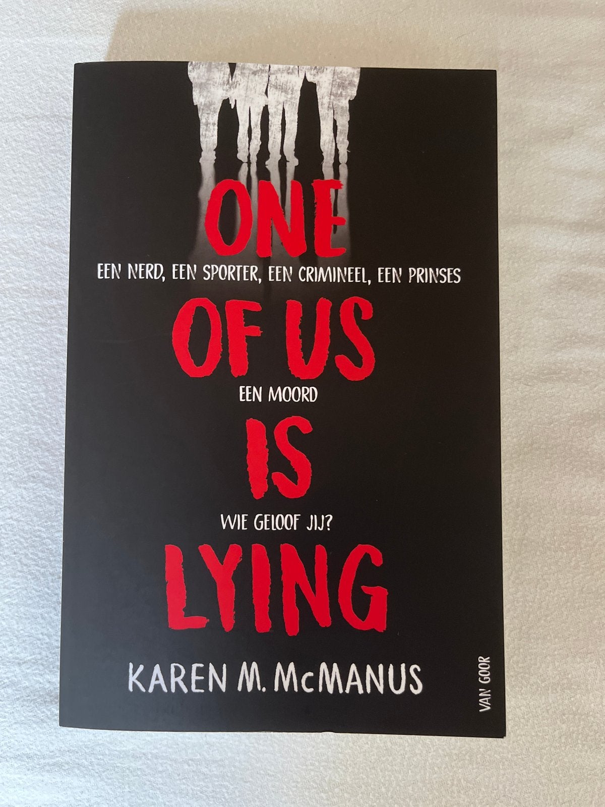 Nieuw! One of Us Is Lying - Karen M. McManus, Ophalen of Verzenden, Nieuw, Amerika