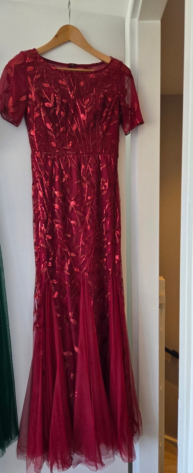 Elegante Rode Galajurk met Pailletten - maat S, Galajurk, Ophalen of Verzenden, Maat 36 (S), Rood