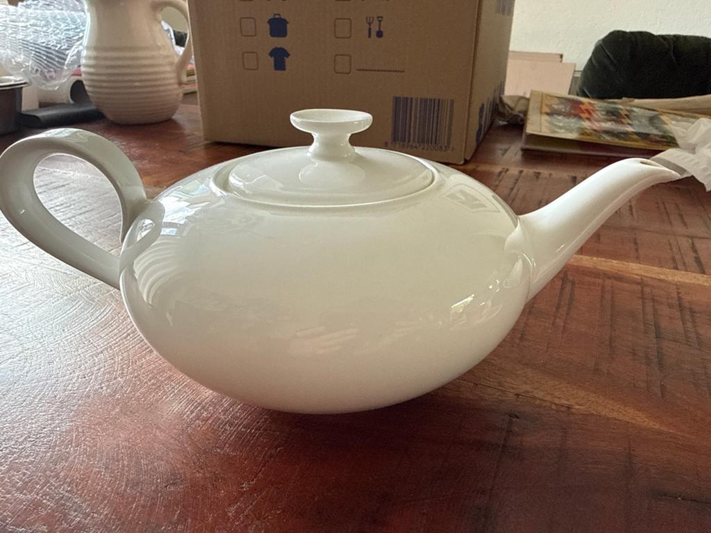 Villeroy & Boch Anmut Theepot - Wit, Bone China, Theepot/fluitketel, Ophalen of Verzenden, Zo goed als nieuw, Steen/keramiek