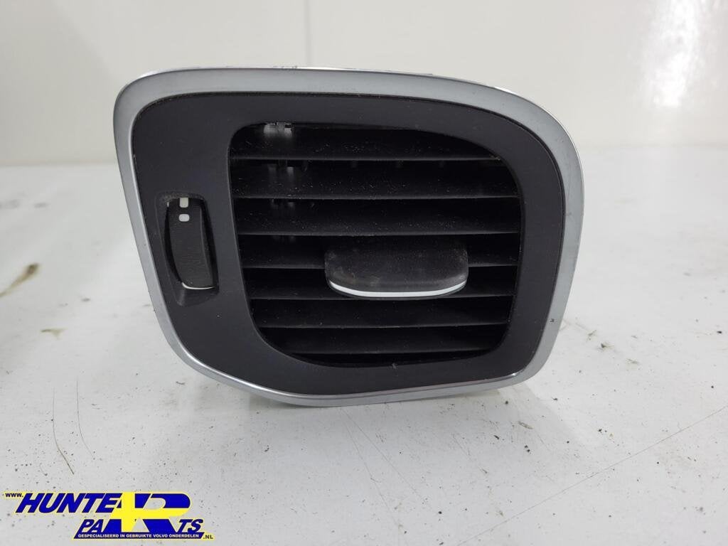 Luchtrooster linksvoor Volvo V60/S60/V40 ('10-'18) 30791697, Gebruikt, Ophalen of Verzenden, Volvo