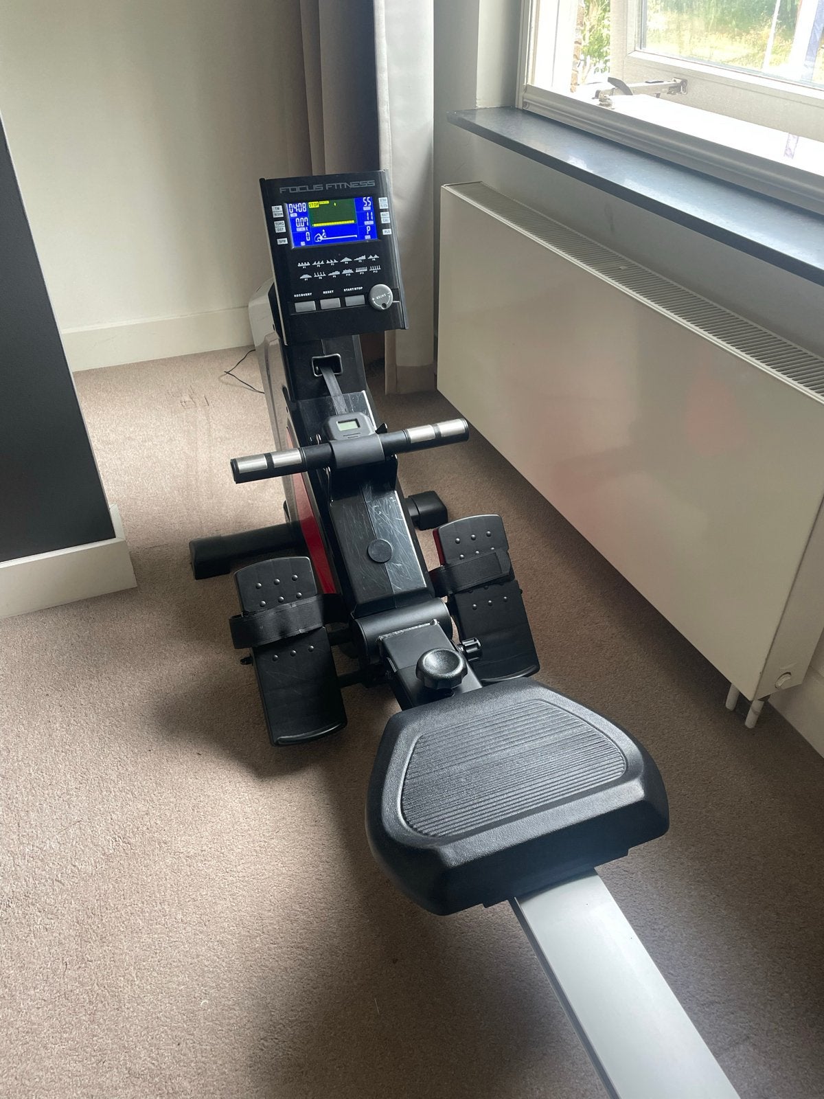 Focus Fitness Row 3 Roeimachine - Zo goed als nieuw, Sport en Fitness, Fitnessapparatuur, Ophalen, Armen, Zo goed als nieuw, Metaal