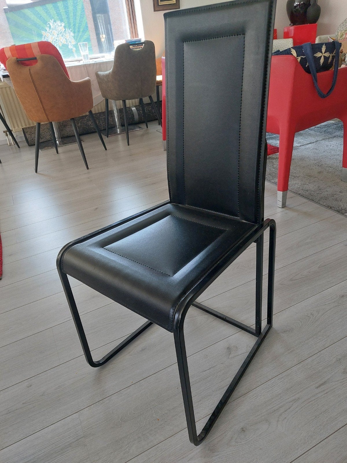 Designer stoel 2 stuks zwart, Ophalen, Zo goed als nieuw, Zwart