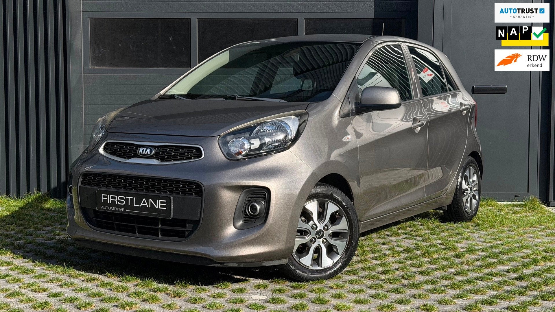 Kia Picanto 1.0 CVVT ComfortPlusLine Navigator | Camera| Ble, Auto's, Voorwielaandrijving, Gebruikt, 4 stoelen, Origineel Nederlands