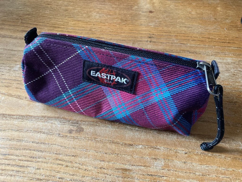 Paars roze blauwe etui pennenzak Eastpak, Ophalen of Verzenden, Gebruikt
