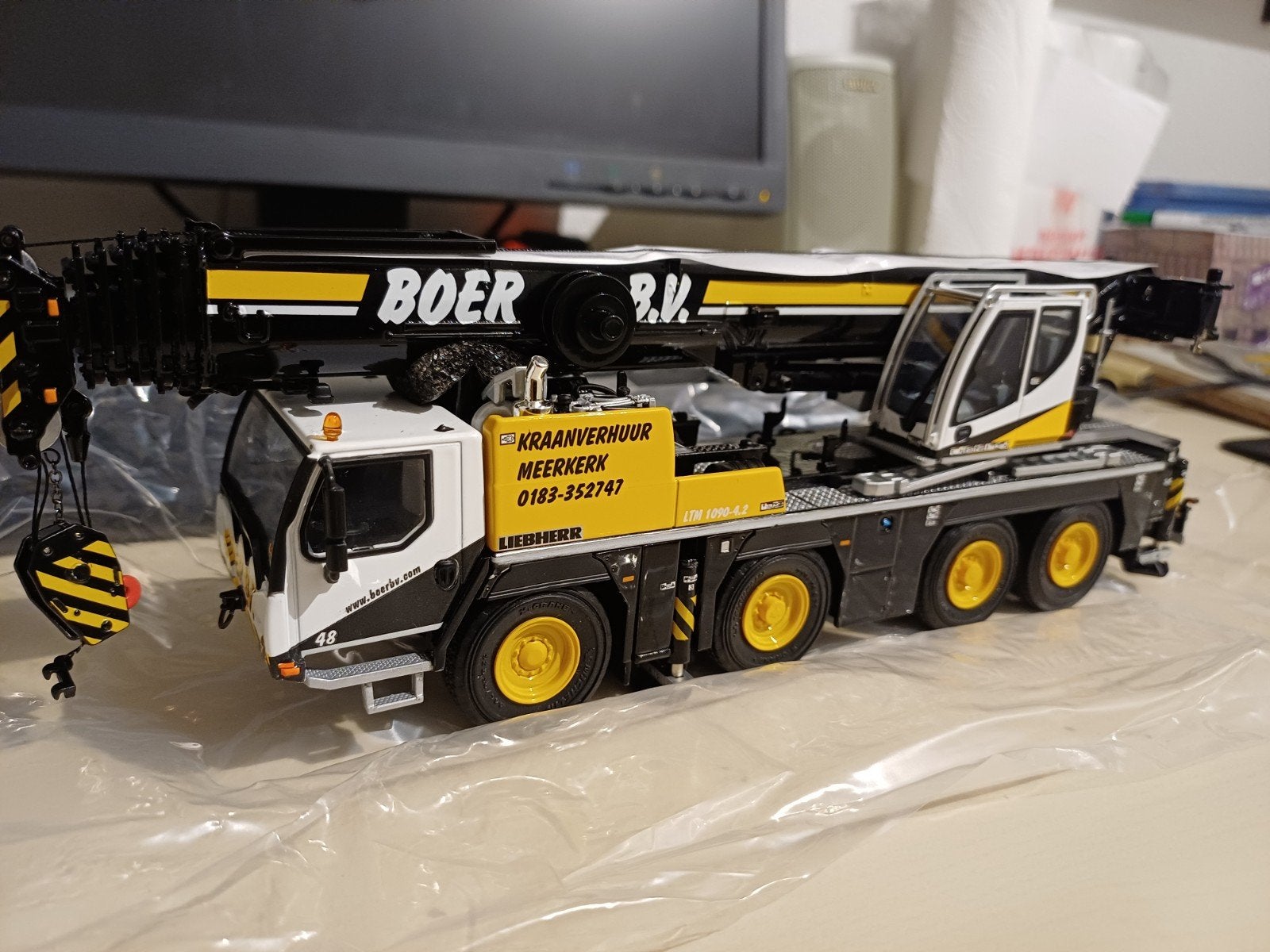 Wsi Boer b.v. Meerkerk Liebherr LTM 1090-4.2, Hobby en Vrije tijd, Ophalen of Verzenden, Zo goed als nieuw, Hijskraan, Tractor of Landbouw