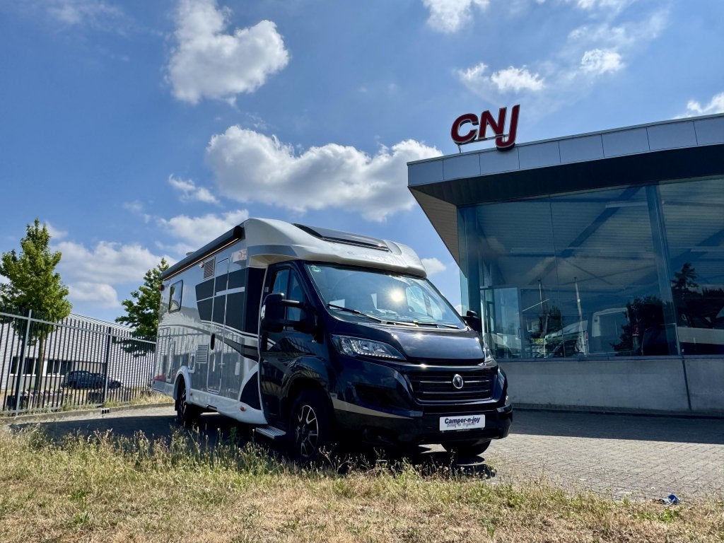 Sunlight T 68 XV 15 jaar editie automaat, Caravans en Kamperen, Campers, Sunlight, Ringverwarming, Fiat, Koelkast