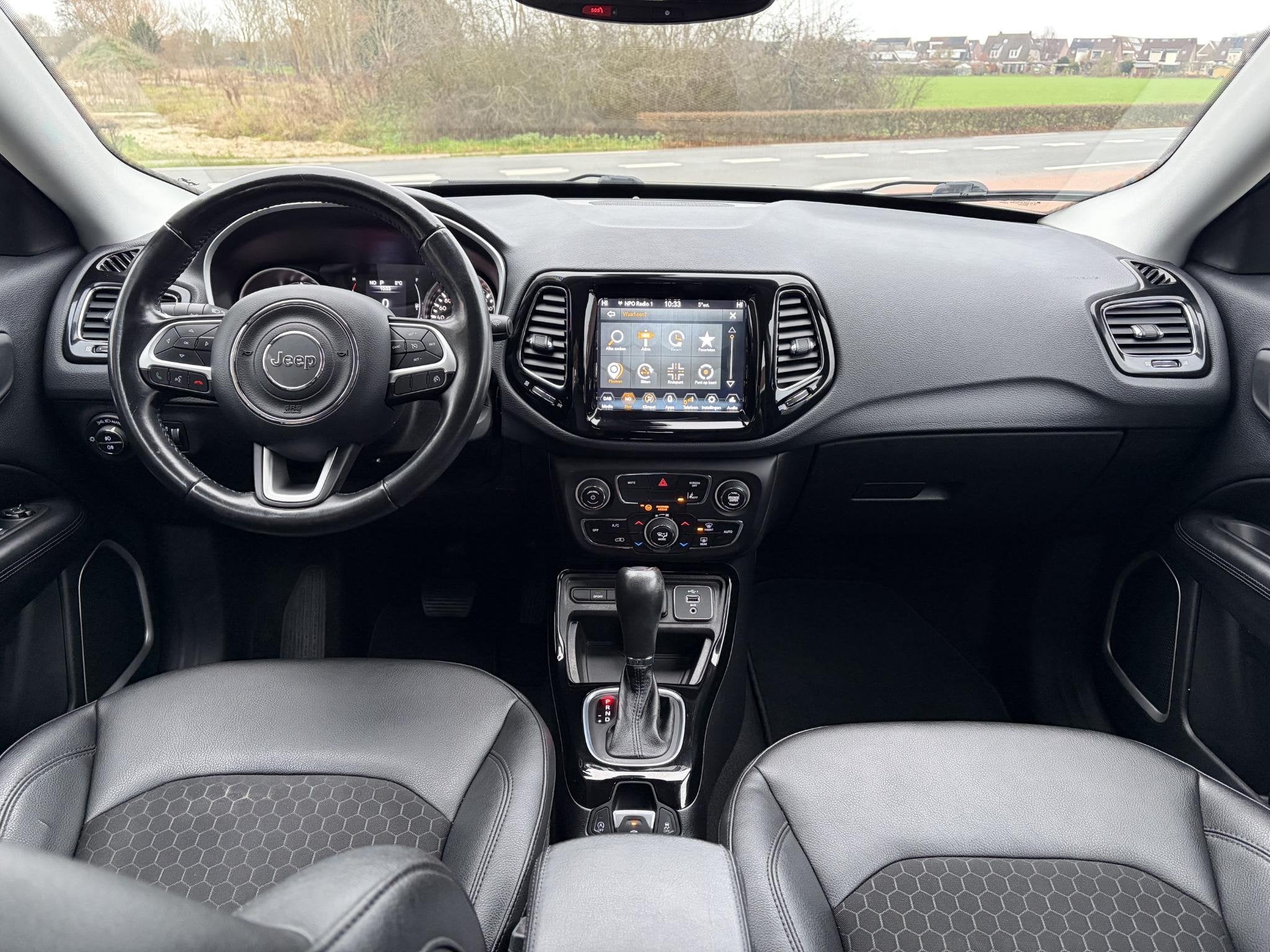 Jeep Compass 1.3T Night Eagle Liberty Edition NAVI | CAMERA, Auto's, 12 maanden, 4 cilinders, Leder en Stof, 600 kg