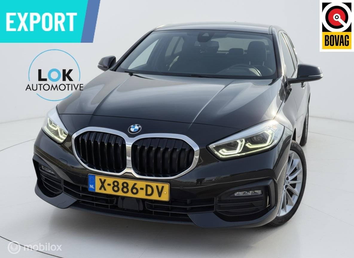 BMW 1-serie 118d LED|SFEER|CAMERA|CARPLAY|AUTOMAAT|, Auto's, Stof, 4 cilinders, 150 pk, Zwart