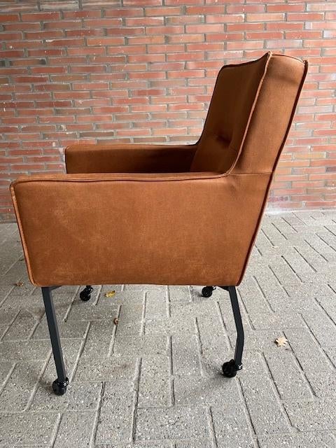 Eetkamerstoel Eco leer kleur Cognac op wielen voorraad Actie, Overige kleuren, Nieuw, Ophalen of Verzenden, Stoelen in Eco leer Cognac op wielen extra actie voorraad