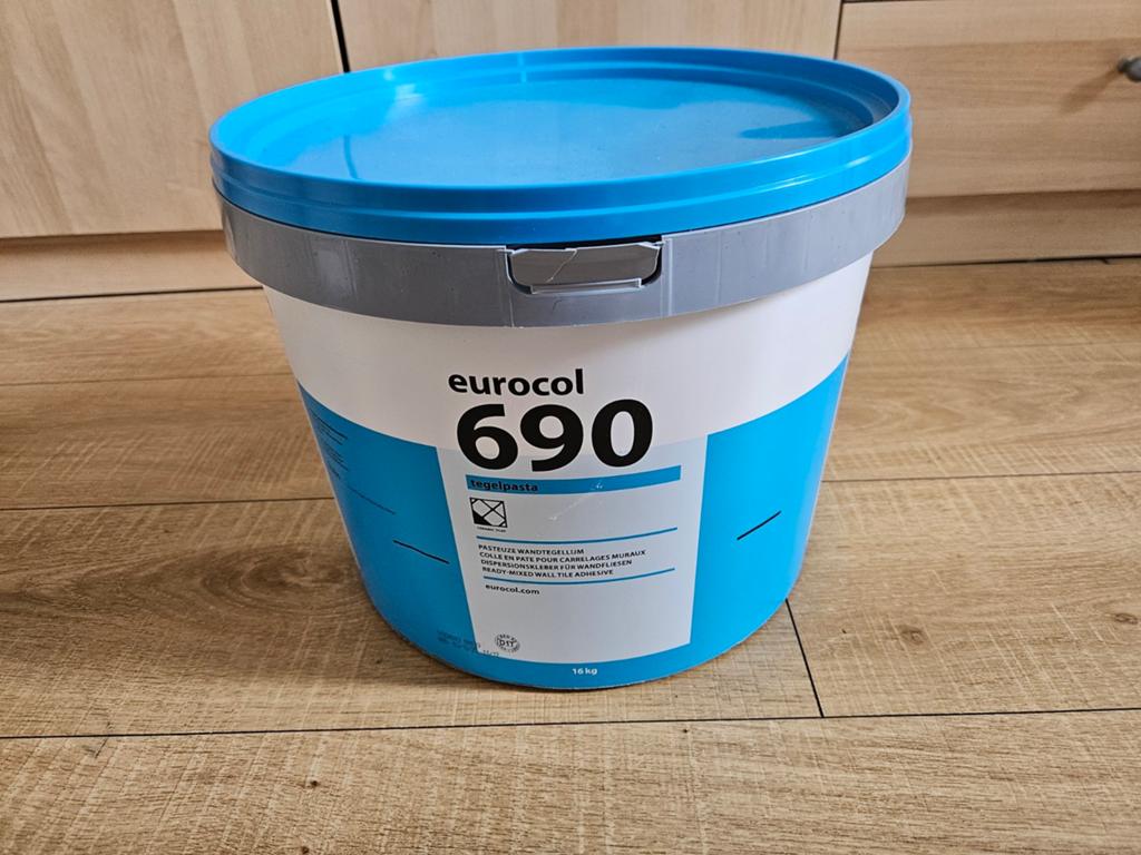 Tegelpasta eurocol 690, Doe-het-zelf en Verbouw, Ophalen, Wit
