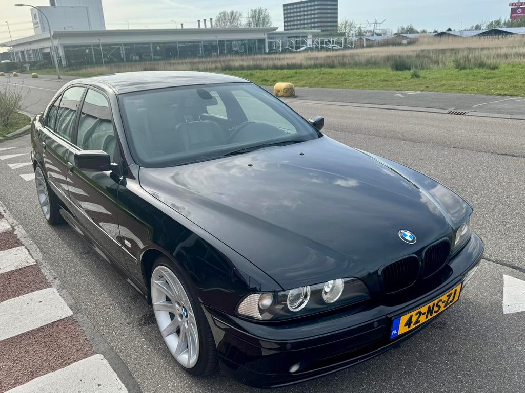 BMW 5-Serie 2.5 I 525 AUT/2004/LifeStyle Edition/UNIEK/NAP/, Auto's, BMW, Automaat, Achterwielaandrijving, 1505 kg, Leder en Stof