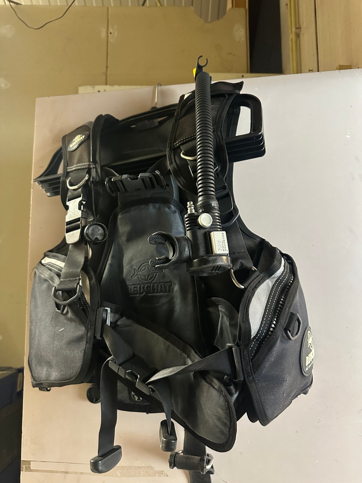 Beuchat Trimvest met Scubapro AIR2 - Zo goed als nieuw, Ophalen of Verzenden, Zo goed als nieuw, Trimvest of Wing