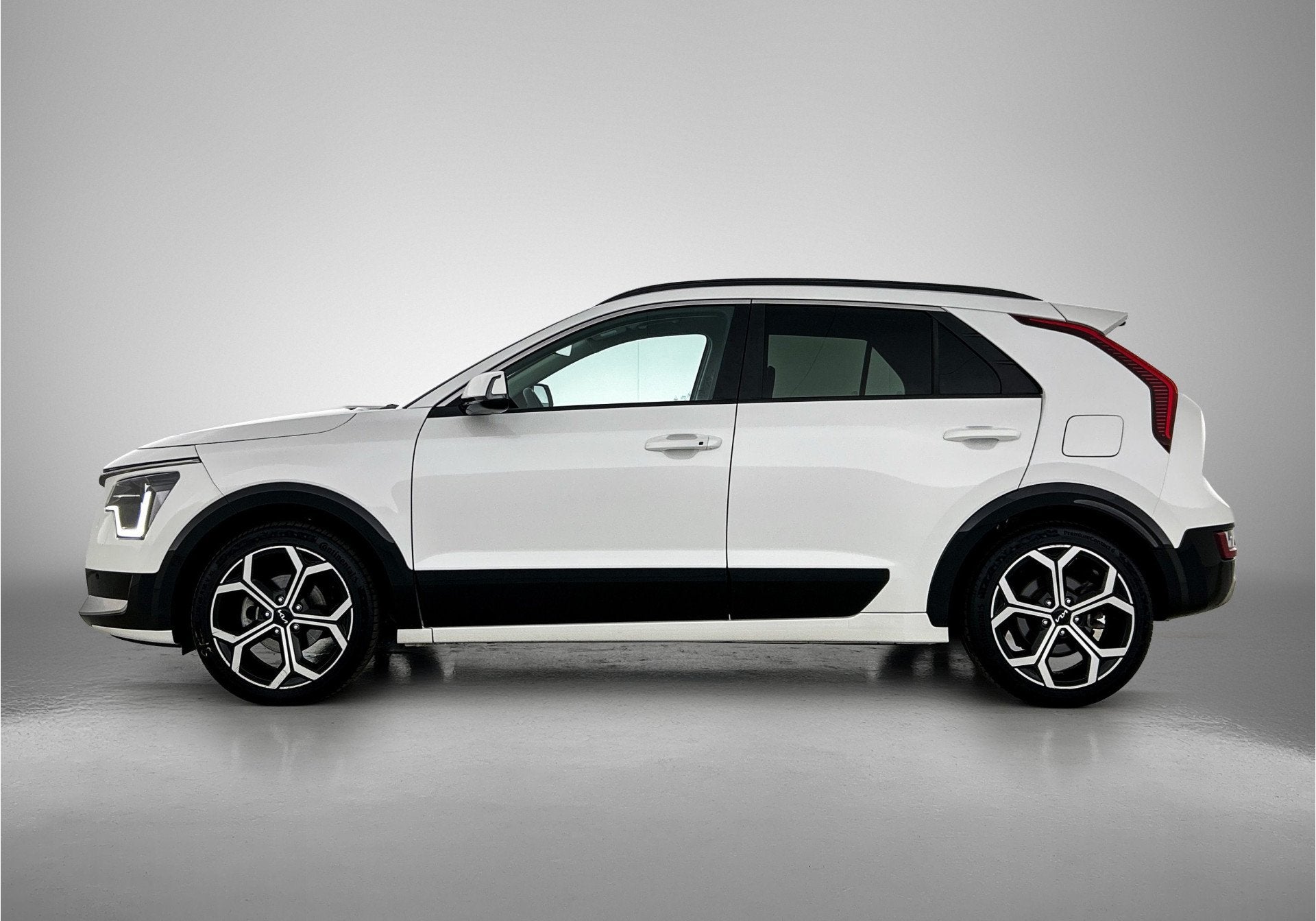 Kia Niro 1.6 GDi HEV Launch Edition Navigatie | 18 Inch lich, Gebruikt, Leder en Stof, Bedrijf, SUV of Terreinwagen