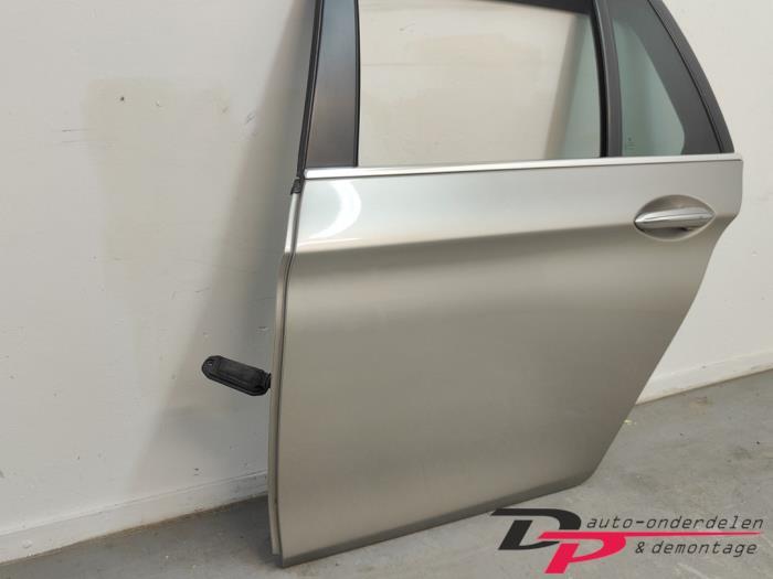 Portier 4Deurs links-achter van een BMW 5-Serie (A72), Gebruikt, -, Deur, -