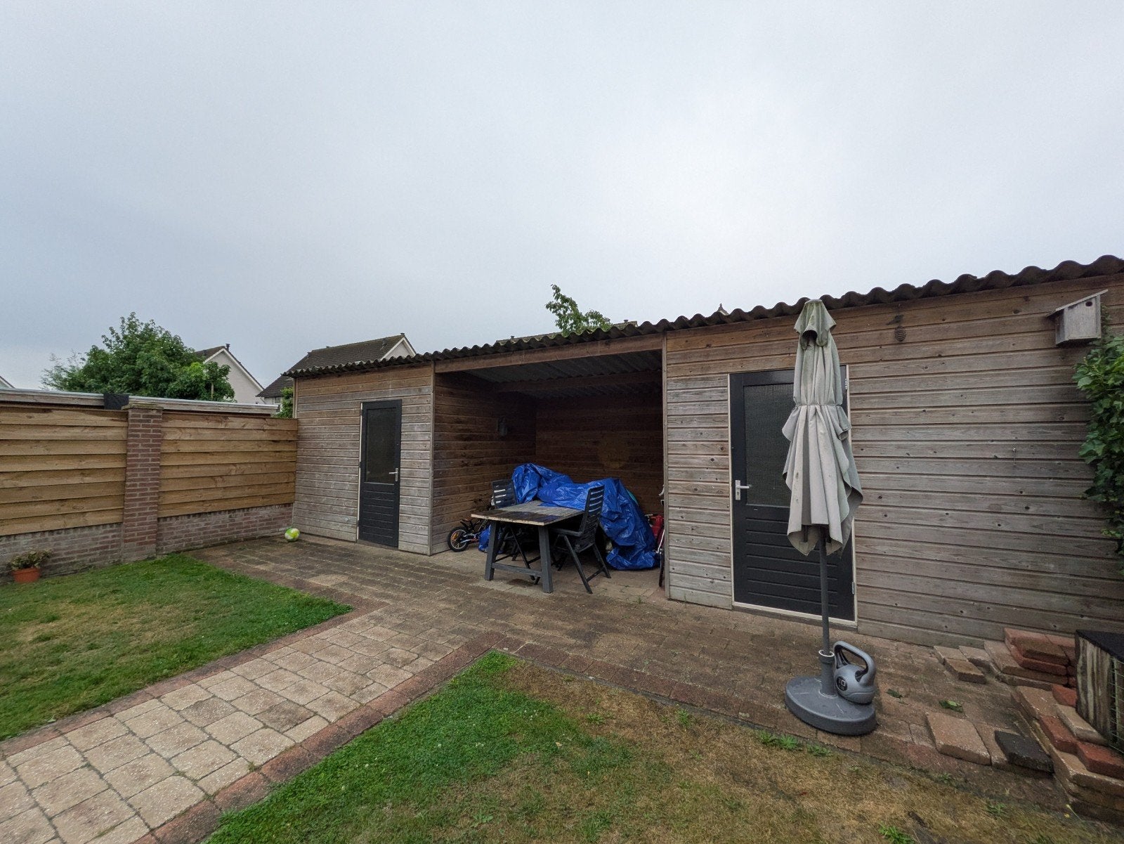 Hout van schuur en overkapping, Tuin en Terras, Tuinhuizen, Ophalen, 500 cm of meer, Hout, 200 tot 400 cm