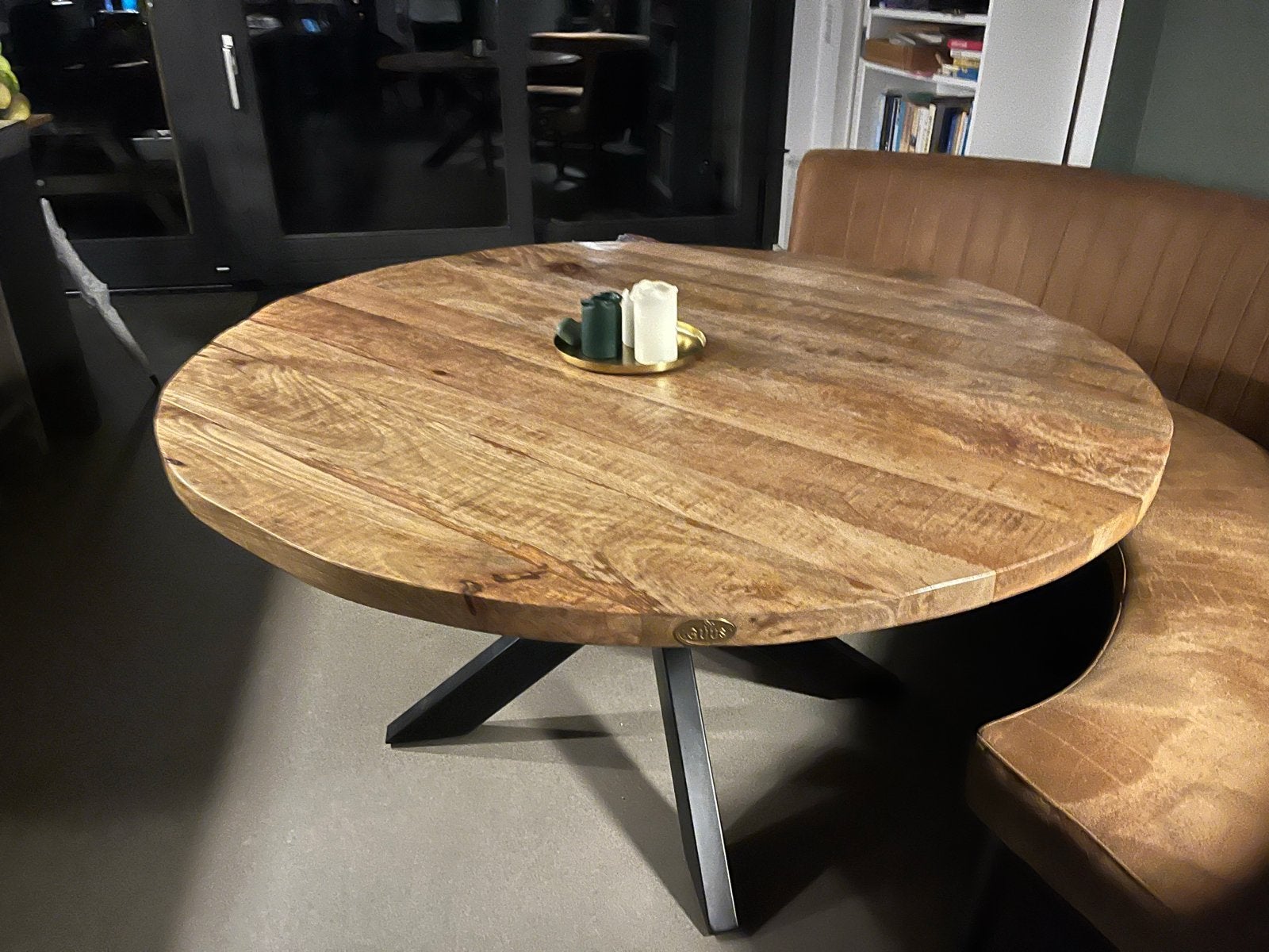 Bank & Loods 5 Ronde Eettafel 150 cm. Stoer Hout & Metaal, Huis en Inrichting, Ophalen, Gebruikt, 100 tot 150 cm, 150 tot 200 cm