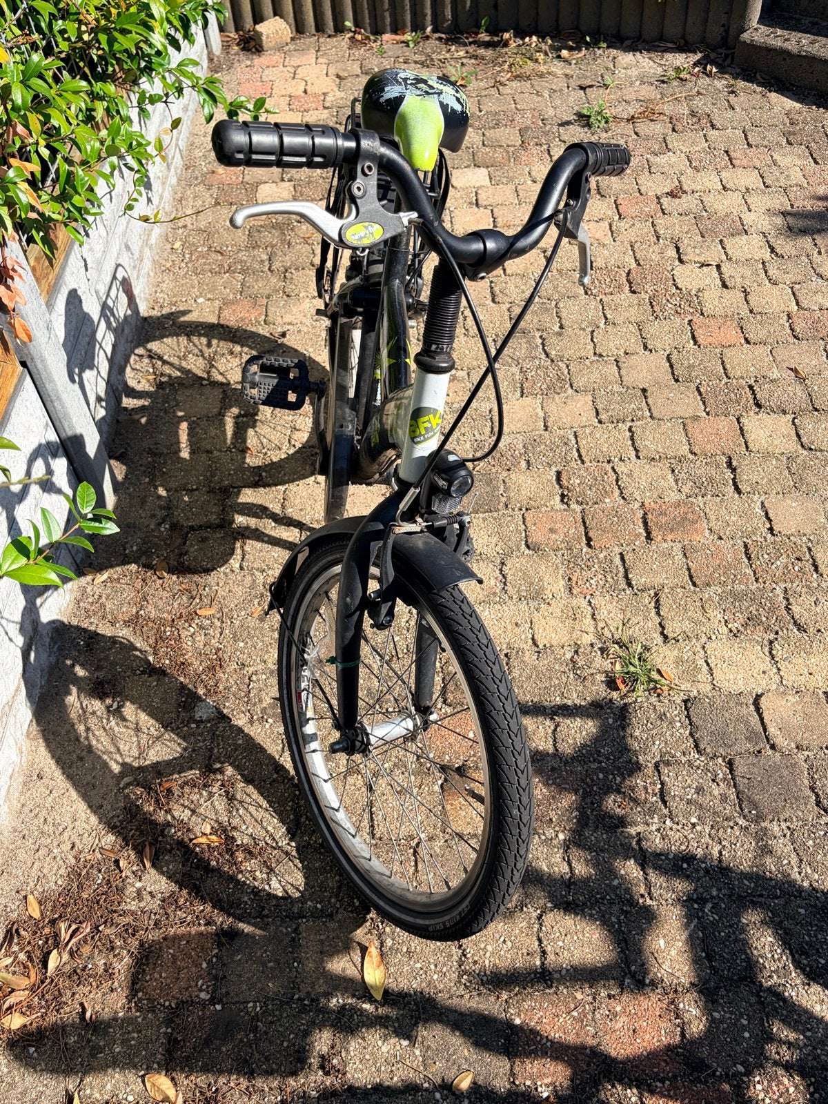 Foto 5 van Jump4Fun kinderfiets 20 inch met terugtraprem en handremmen