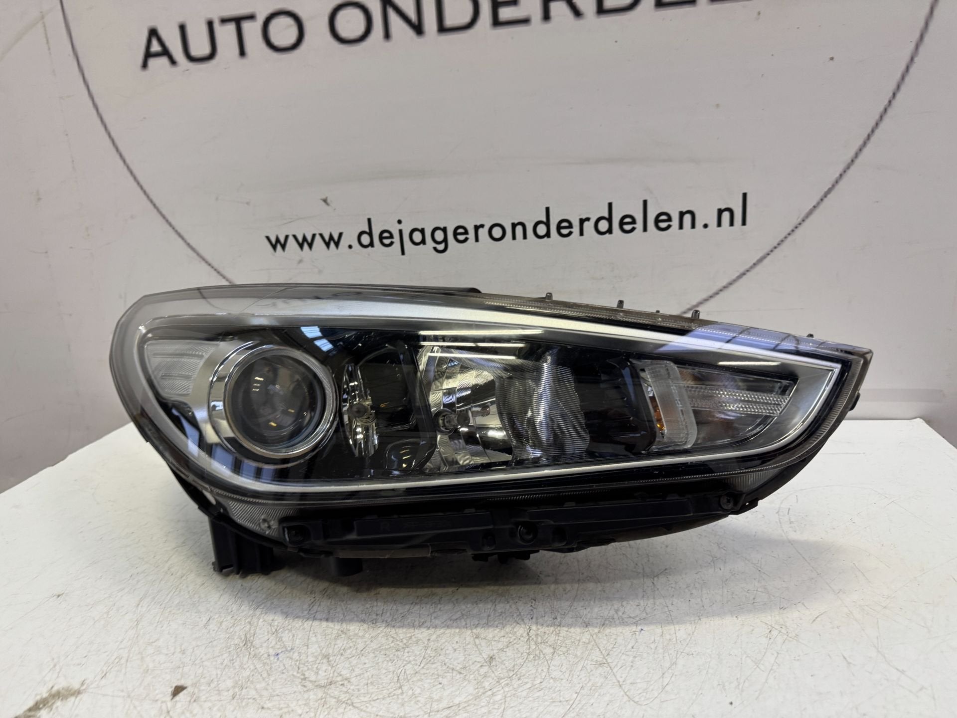 HYUNDAI I30 3 HALOGEEN LED KOPLAMP RECHTS 92102-G4020 2017-, Gebruikt, Heolleung-ro 12
06797  Seoul, Ophalen of Verzenden, Info@hyundai.com