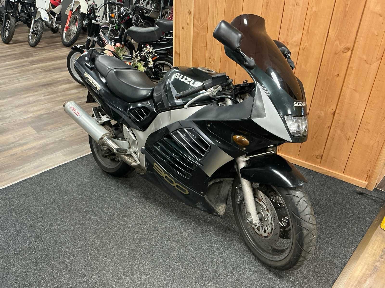 1998 Suzuki GT73A Motorfiets, Motoren, Motoren | Suzuki, Bedrijf, Overig
