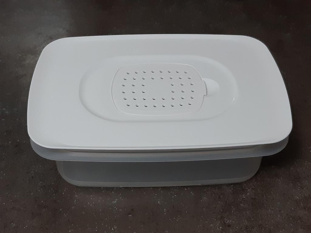 Tupperware koelkast / vleeswaren / beleg doos nieuwstaat, Huis en Inrichting, Keuken | Tupperware, Ophalen of Verzenden, Zo goed als nieuw