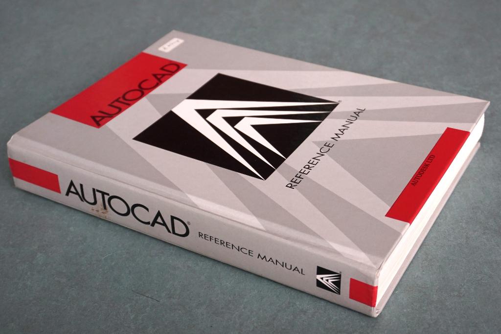 AutoCad Reference Manual, Computers en Software, Ontwerp- en Bewerkingssoftware, Gebruikt, Windows, Verzenden