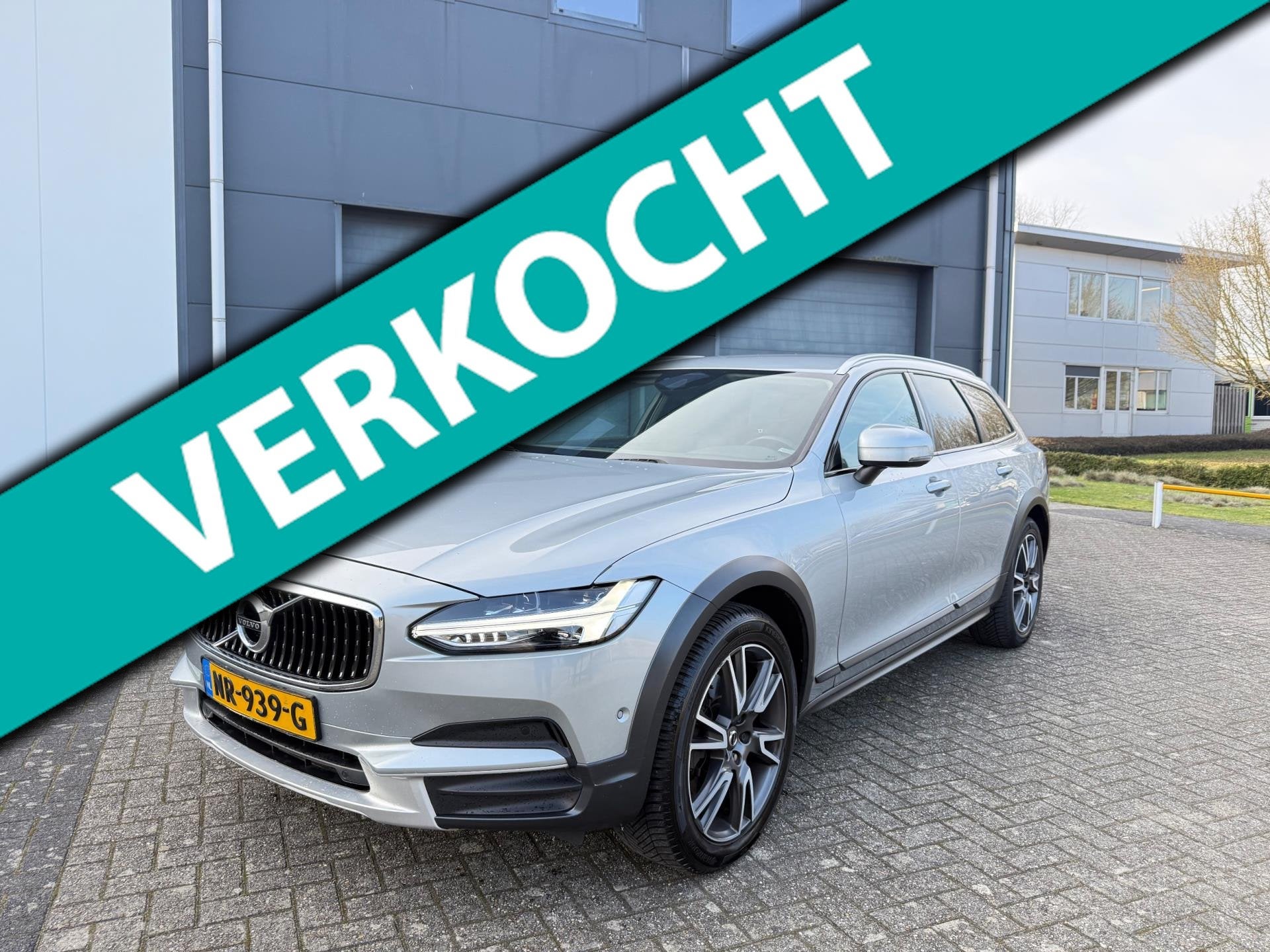 Volvo V90 Cross Country 2.0 D4 Pro APK Nieuw Stuurverwarming, Automaat, 1969 cc, 1760 kg, Diesel