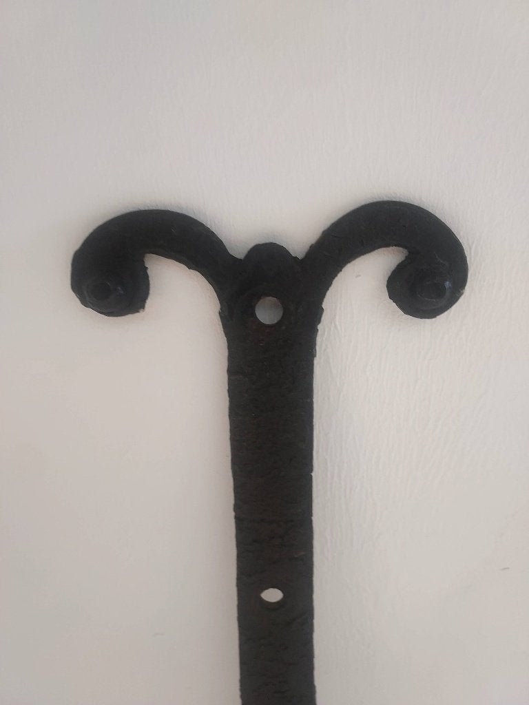 Antieke kandelaar XL in de vorm van gesmede scharnier, Huis en Inrichting, Woonaccessoires | Kandelaars en Kaarsen, Bruin, 114 cm