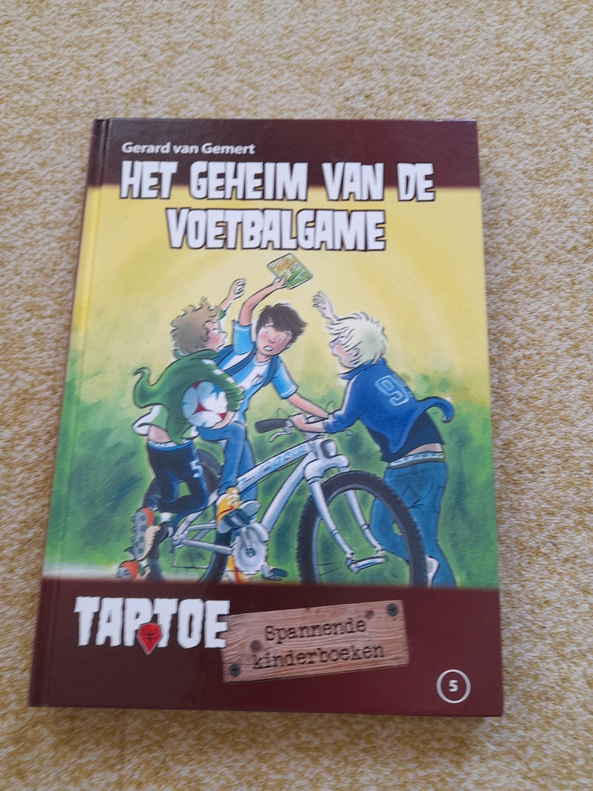 Het Geheim van de Voetbalgame - Gerard van Gemert, Boeken, Ophalen, Gelezen, Gerard van Gemert, Fictie algemeen