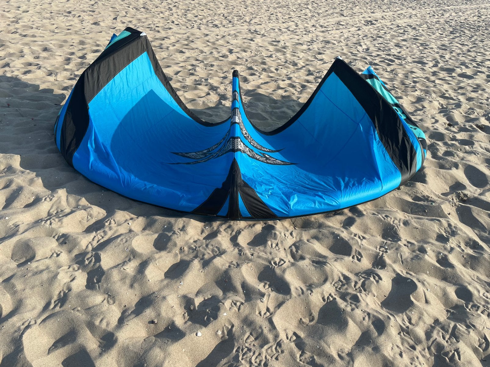 Naish Pivot 8m 2022, Geen board, Ophalen of Verzenden, Zo goed als nieuw