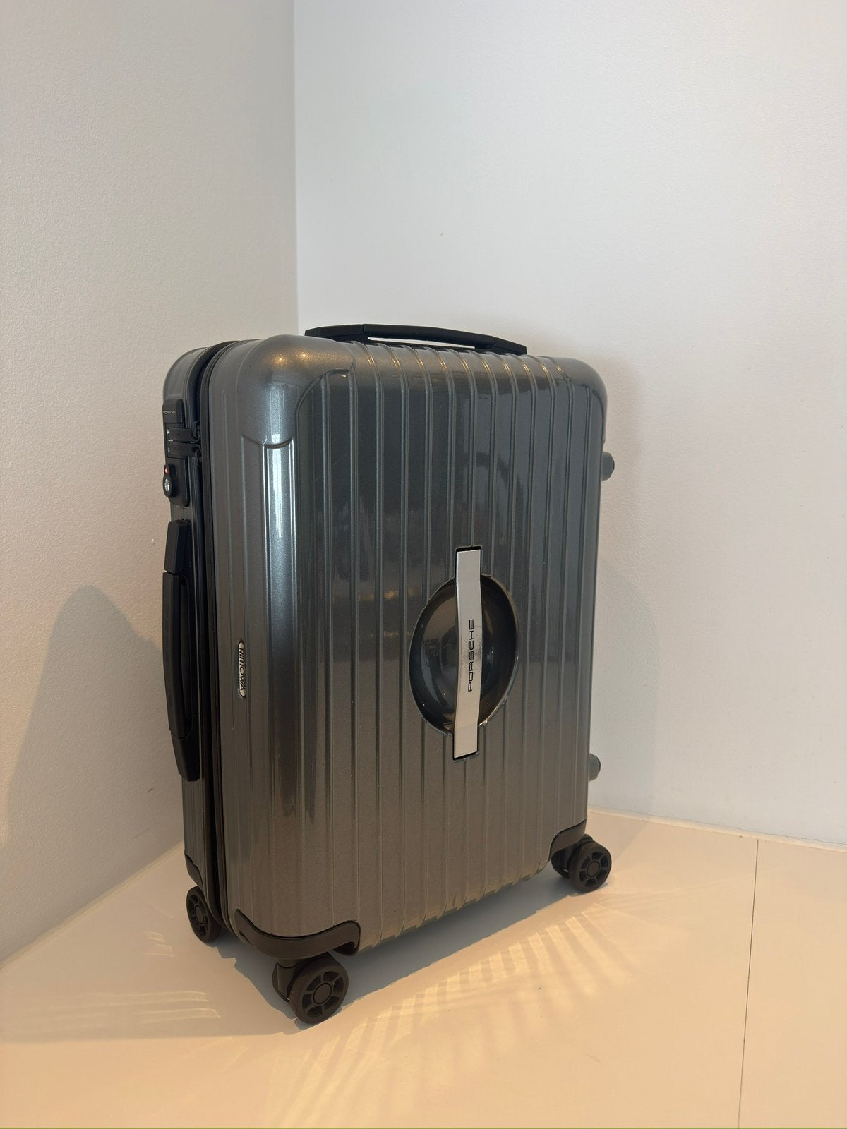 Porsche Design by Rimowa trolley/koffer, Sieraden, Tassen en Uiterlijk, Koffers, Zo goed als nieuw, Hard kunststof, 50 tot 60 cm