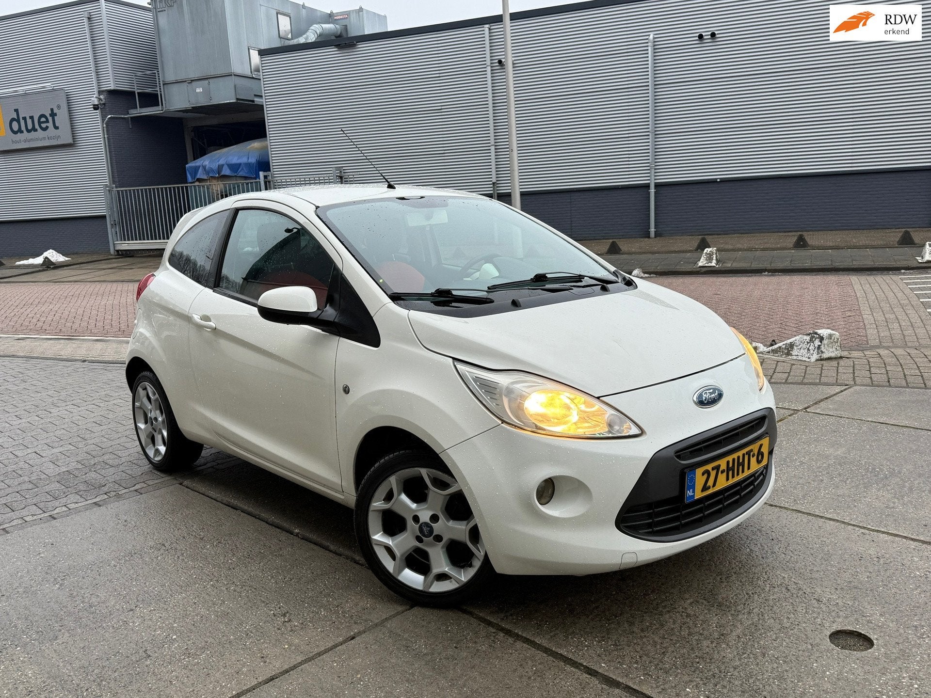 Ford Ka 1.2 Titanium Airco NEW APK, Auto's, Voorwielaandrijving, 1242 cc, 4 cilinders, 4 stoelen