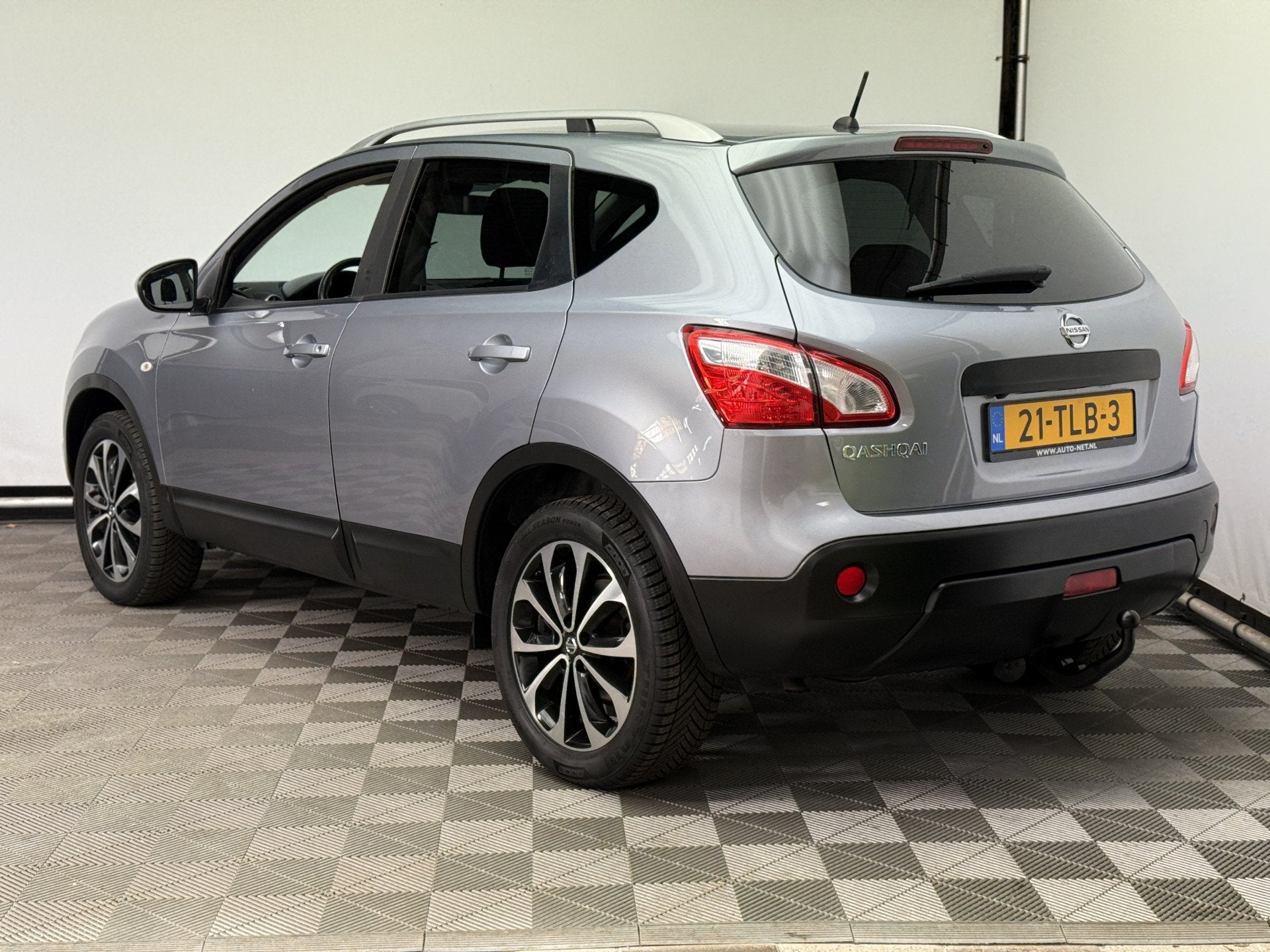 Nissan QASHQAI 1.6 Connect Edition Navi Camera Trekhaak NL A, Voorwielaandrijving, Stof, Gebruikt, 4 cilinders