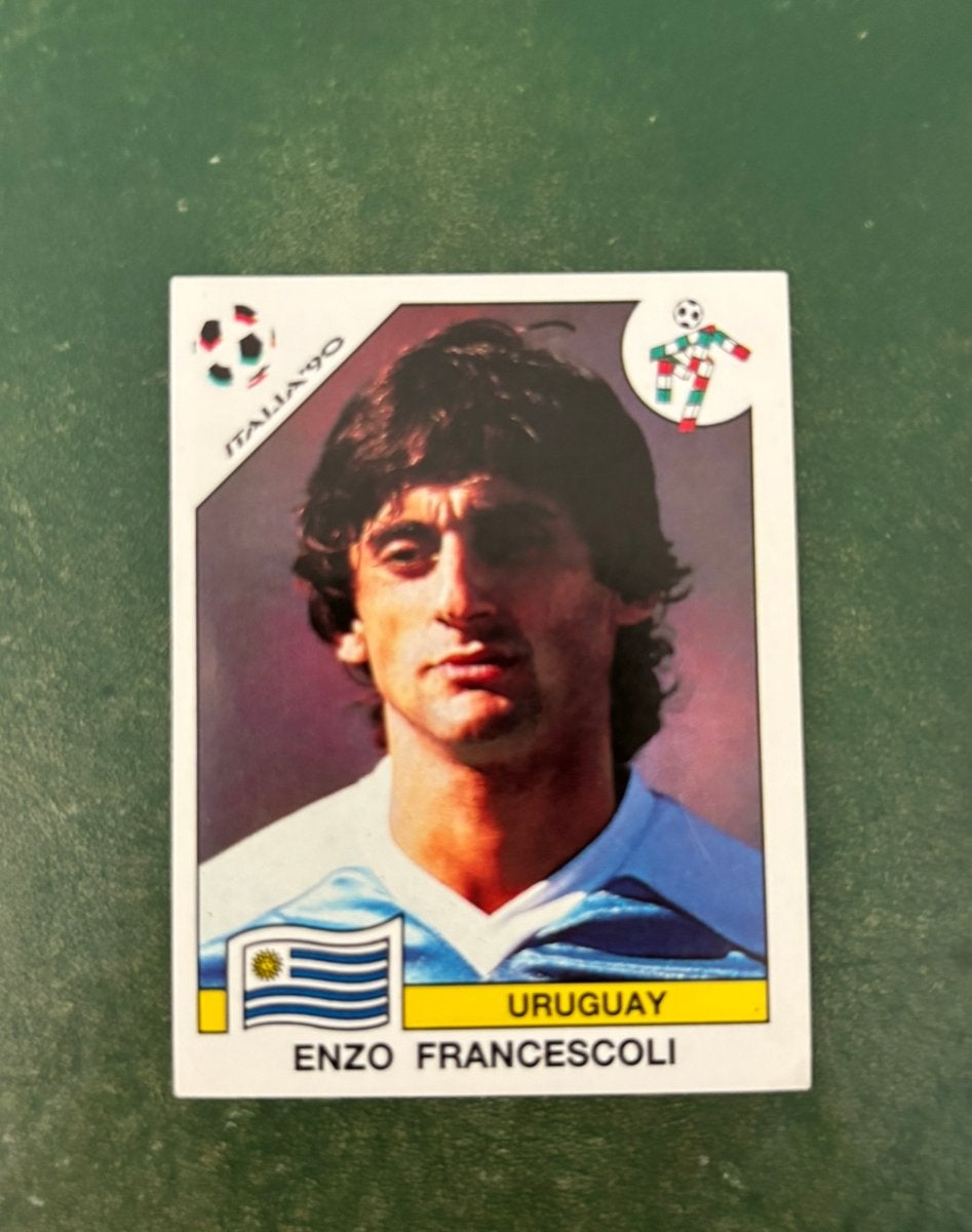 Panini plaatje Enzo Francescoli Uruguay WK 1990, Verzamelen, Sportartikelen en Voetbal, Ophalen of Verzenden, Zo goed als nieuw
