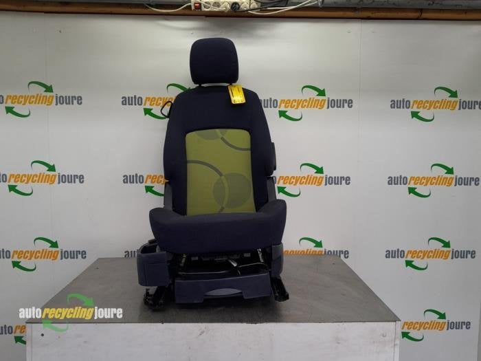 Stoel rechts van een Peugeot 1007, Auto-onderdelen, Interieur en Bekleding, Gebruikt, -, -, -