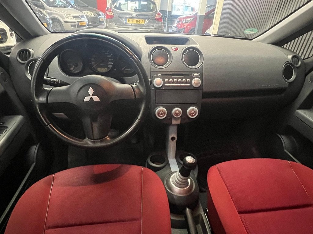 Mitsubishi Colt 1.5 Instyle 2e Eigenaar - NAP - Automaat - A, Auto's, Mitsubishi, 970 kg, Stof, 4 cilinders, Blauw
