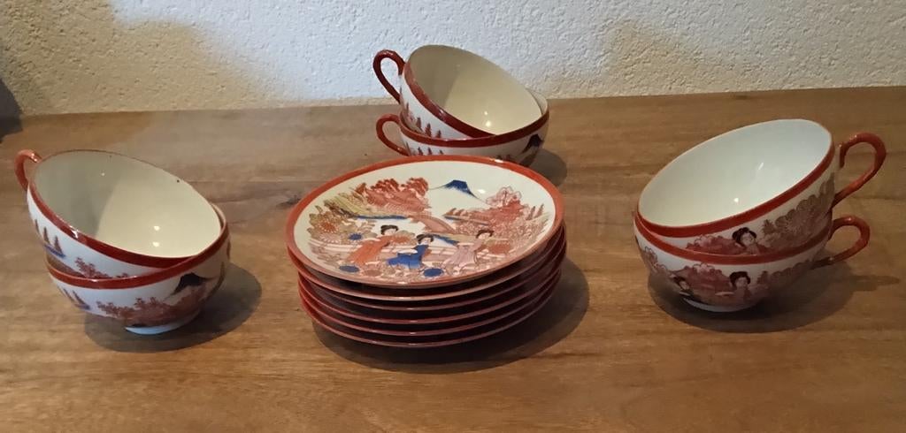 Chinees servies: 6 kop en schotels met traditioneel decor, Antiek en Kunst, Antiek | Servies los, Ophalen of Verzenden