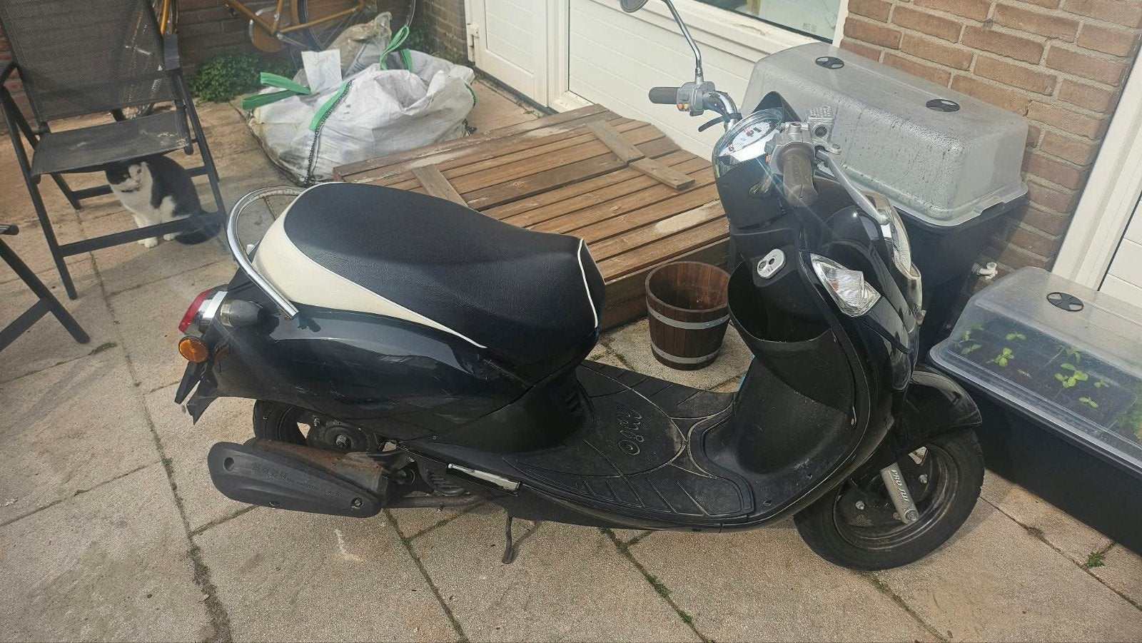 Sym Mio Blauw Kenteken - Slechts 5000 km!, Fietsen en Brommers, Ophalen, Gebruikt, Benzine, SYM
