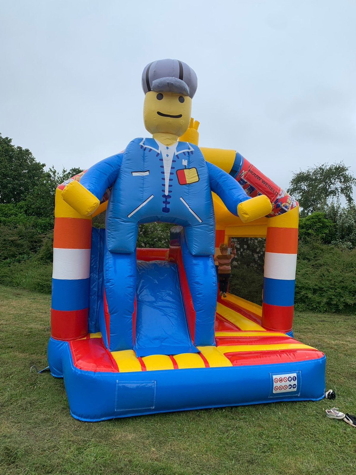 Springkussen huren - Feestje vieren vanaf slechts €45,-!, Hobby en Vrije tijd, Feestartikelen | Verhuur, Ophalen, Zo goed als nieuw