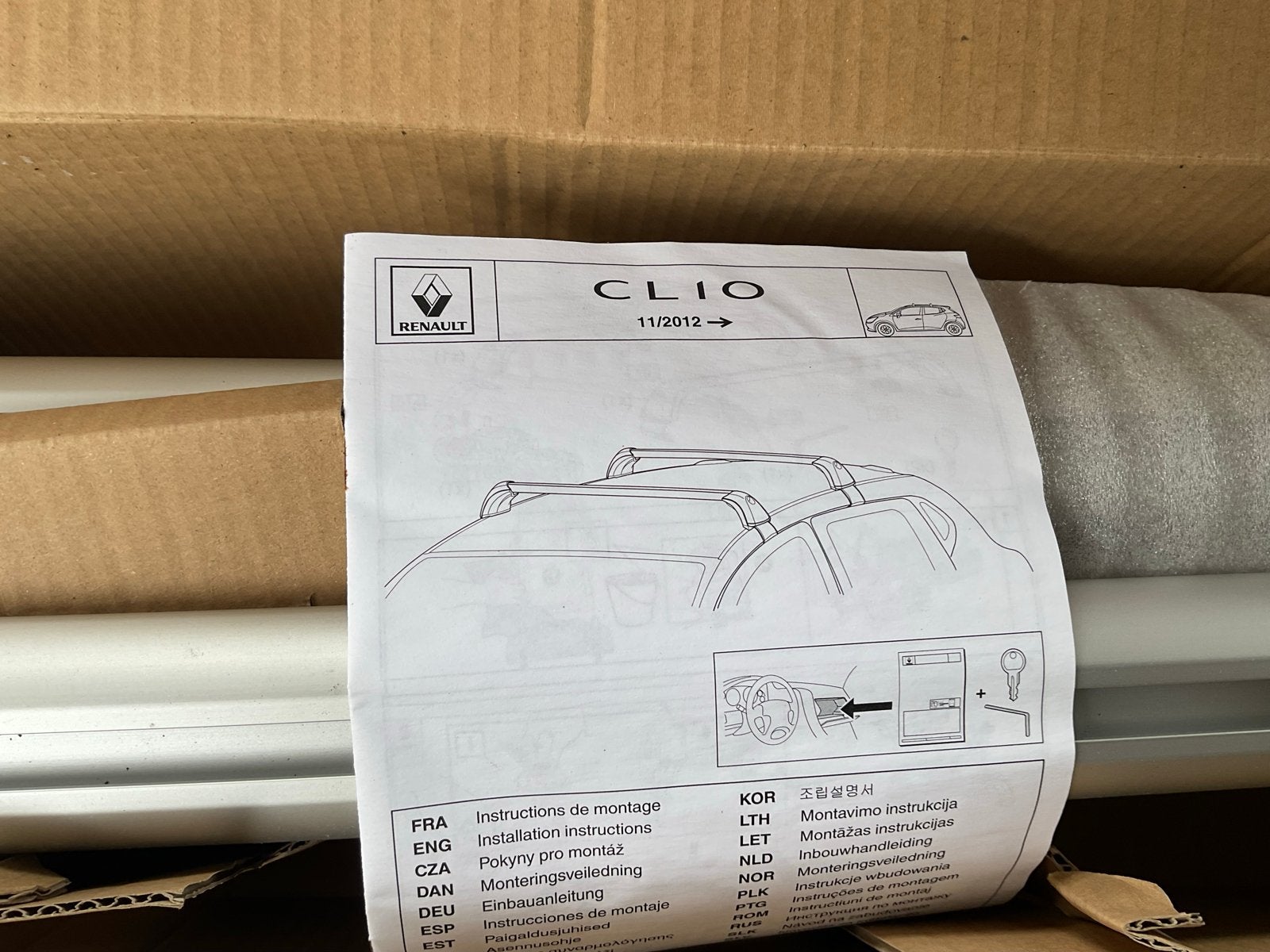 Nieuwe Renault Clio dakdragers (origineel), Auto diversen, Dakdragers, Ophalen, Nieuw