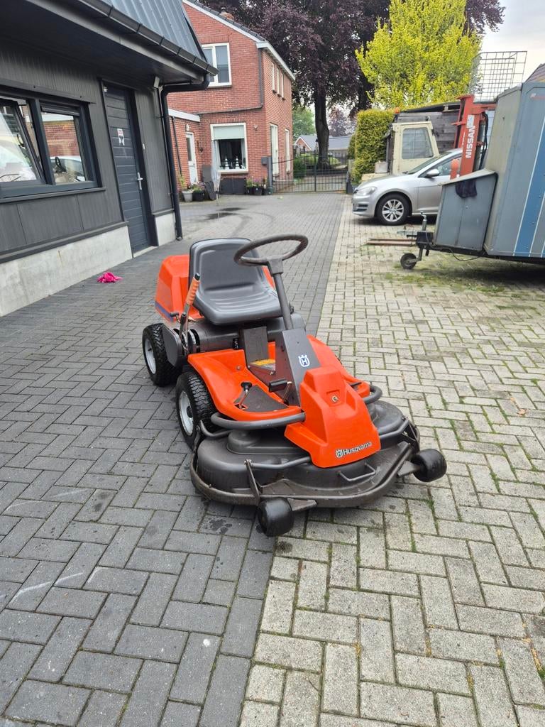 Husqvarna rider 16 goede staat, Tuin en Terras, Grasmaaiers, Ophalen, 50 cm of meer