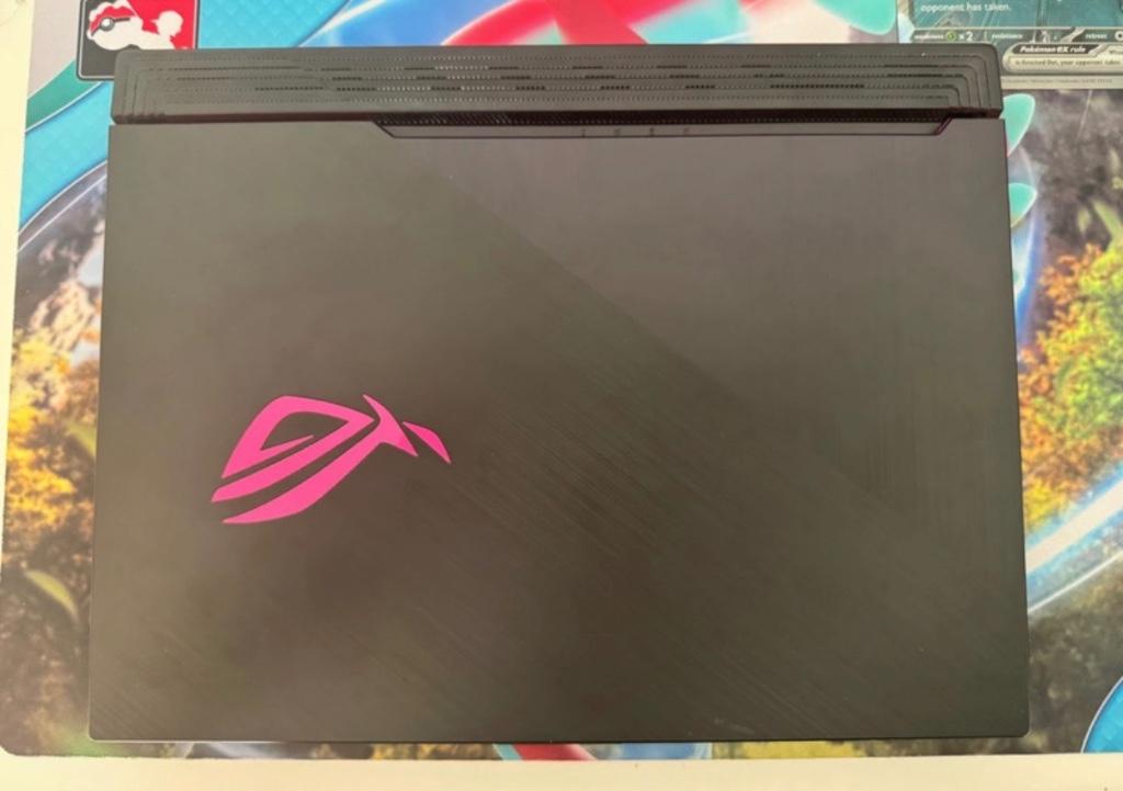 ASUS Republic of gamers Rog Strix pink, Met videokaart, 2 tot 3 Ghz, Intel® Core™ i7 , Zo goed als nieuw