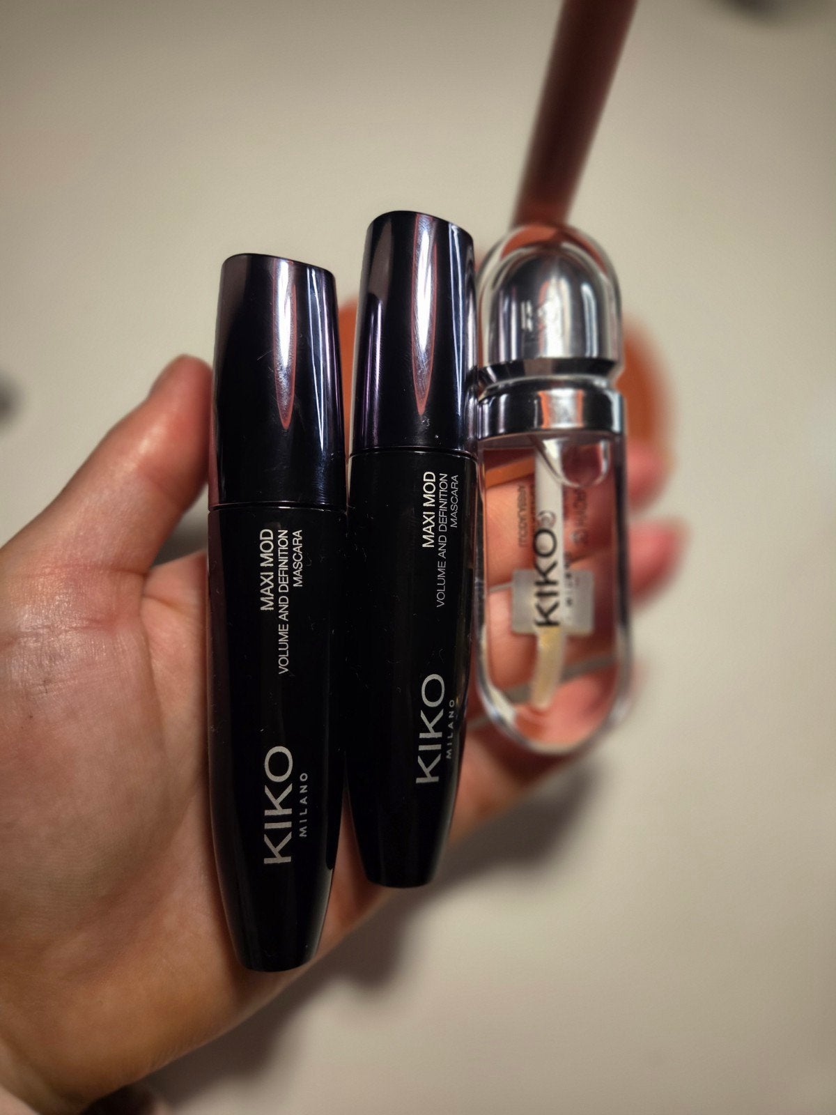 KIKO Milano Make-up Set: 2x Mascara + 3D Hydra Lipgloss, Ophalen of Verzenden, Zo goed als nieuw, Gehele gezicht