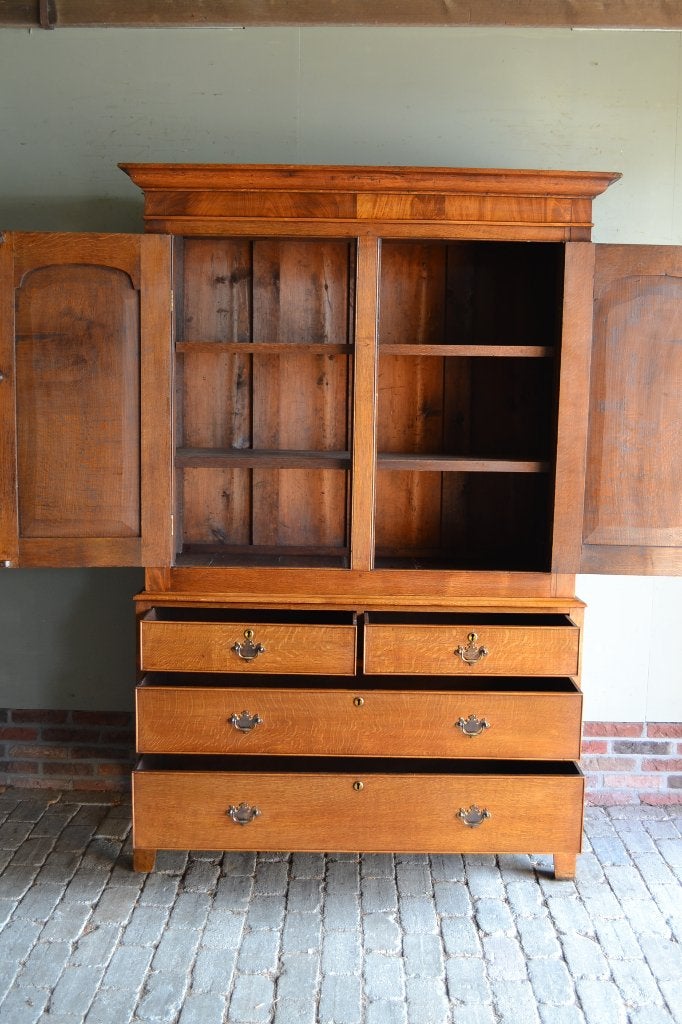 Prachtig strak antiek Engels eiken houten kabinet., Verzenden